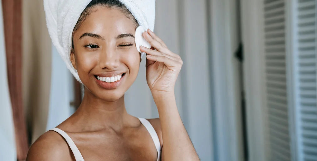 Pelle acneica: come trattarla