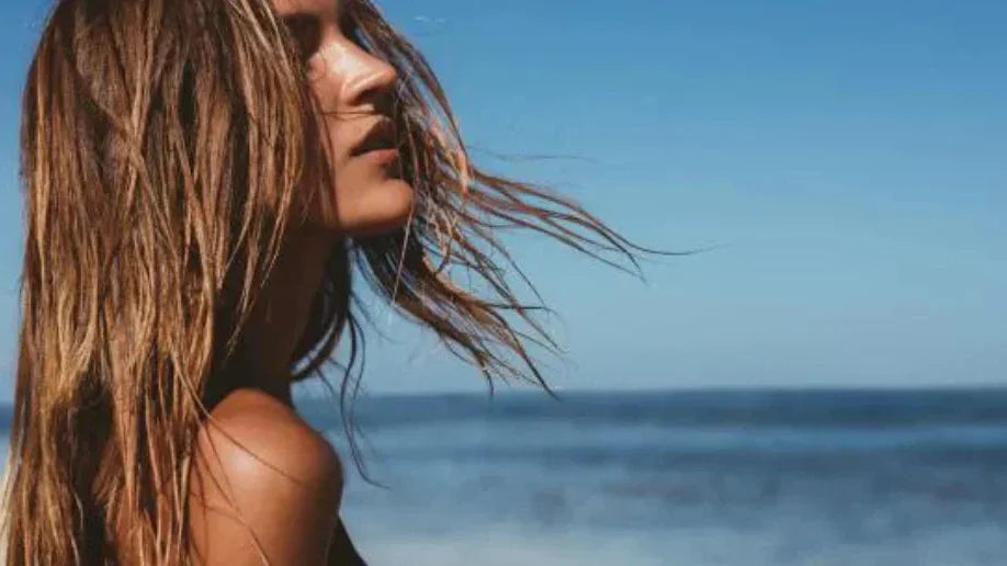 Scottature solari: cause, sintomi, rimedi e prodotti consigliati