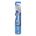 Oral-B Spazzolino Crossaction Testina 40 Media  