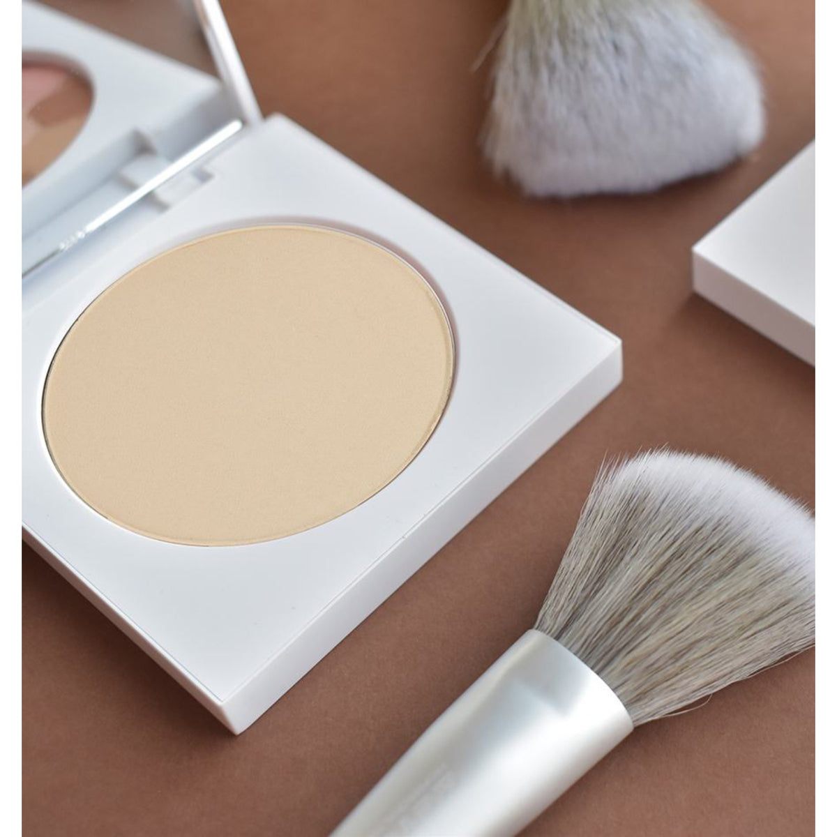 Beter Cipria Compatta Opacizzante Look Expert 01 Mattifying | Finish Matt Trasparente Vegan 3 