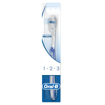 oral-b spazzolino indicator testina 35 medio