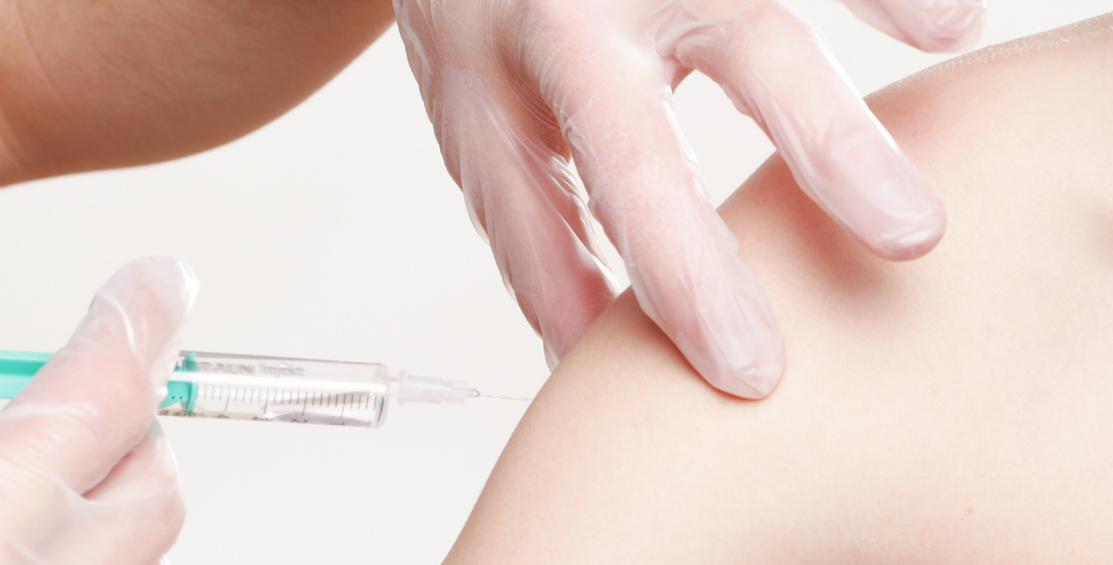 Dolore al braccio post vaccino: Cause e Rimedi